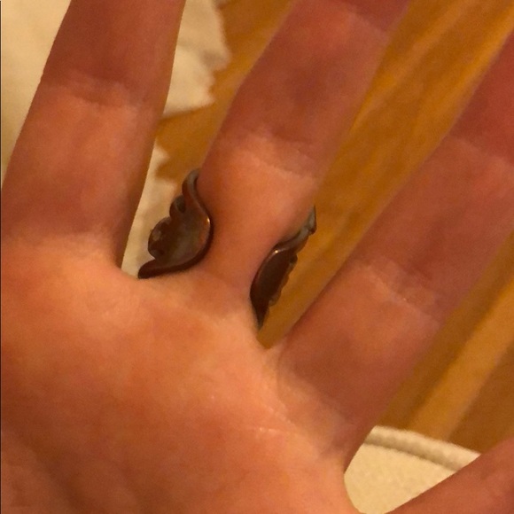 Cool statement ring - Picture 5 of 8